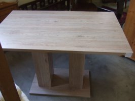 Jídelní stůl - 110x68x75 cm