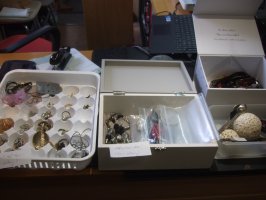 Bižuterie - různá