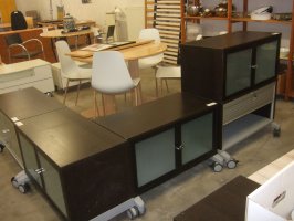 Skříňky pojízdné s brzdičkou /84x43x54 cm/