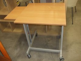 PC stolek - nastavitelná výška i šířka